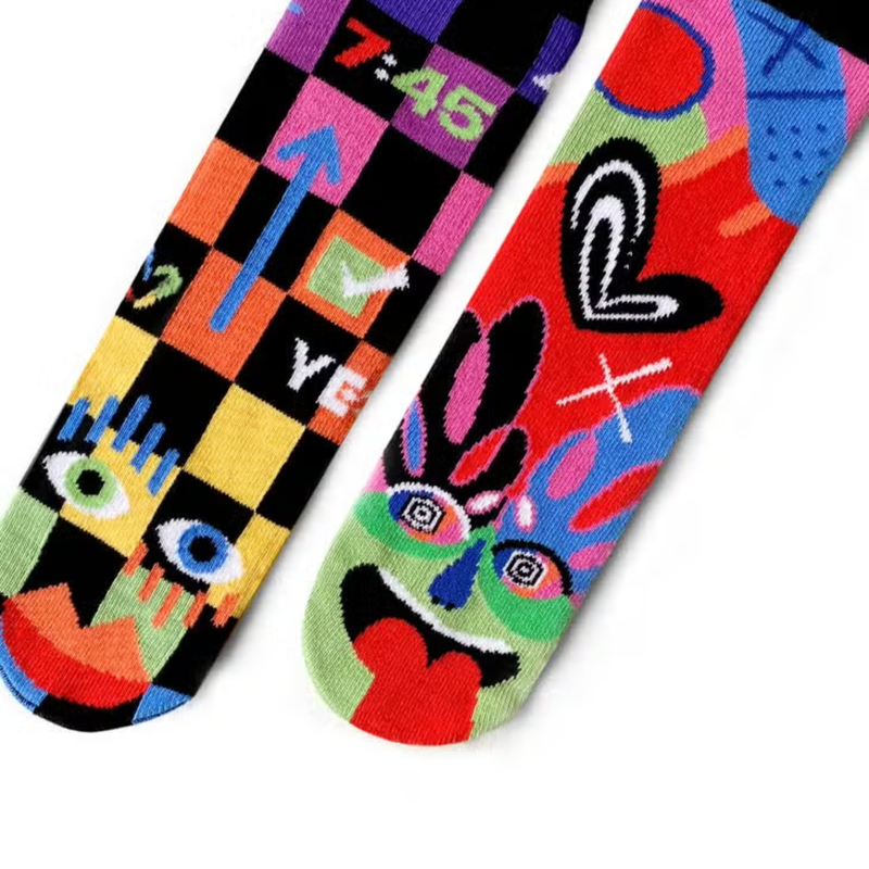 PLANNER & SPONTANEOUS MISMATCHED SOCKS